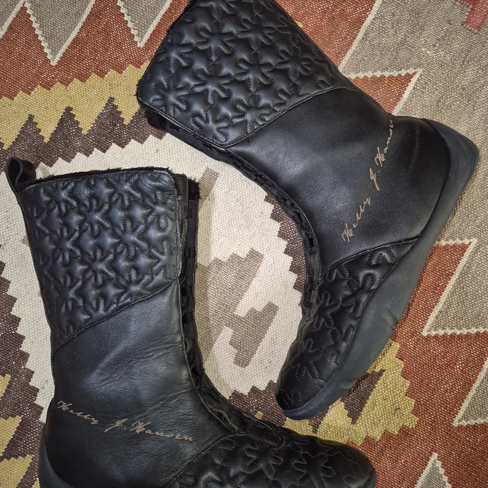 🔥Helly Hansen 7 38 Women's Quilted Snowflake Leather Waterproof Insulated Boots